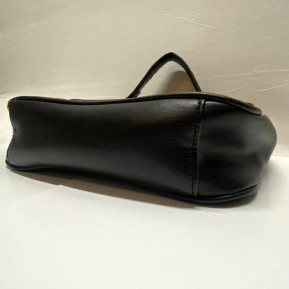 Bebe Gia Crossbody Shoulder Bag Quilted Faux Leather Gold Chain Strap Logo GUC - Picture 11 of 15